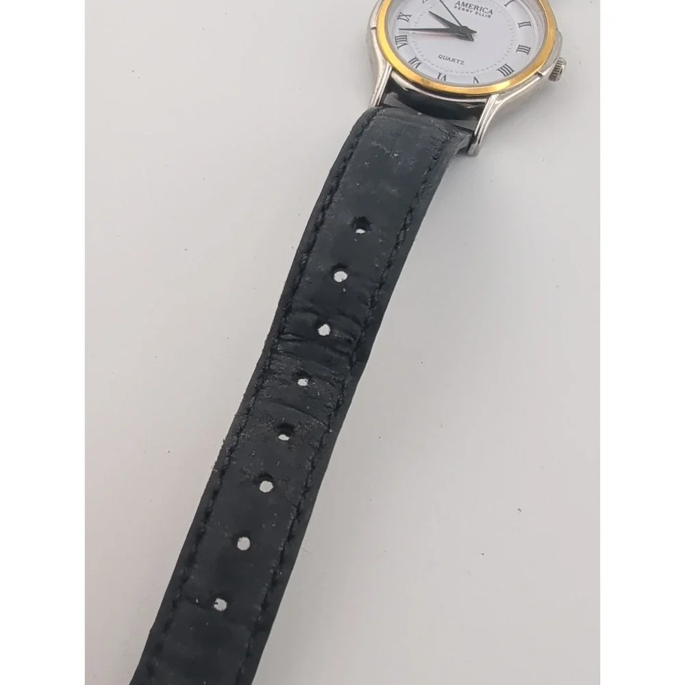 Vintage America Perry Ellis Women's Watch 28mm Case Leather Band- New Battery